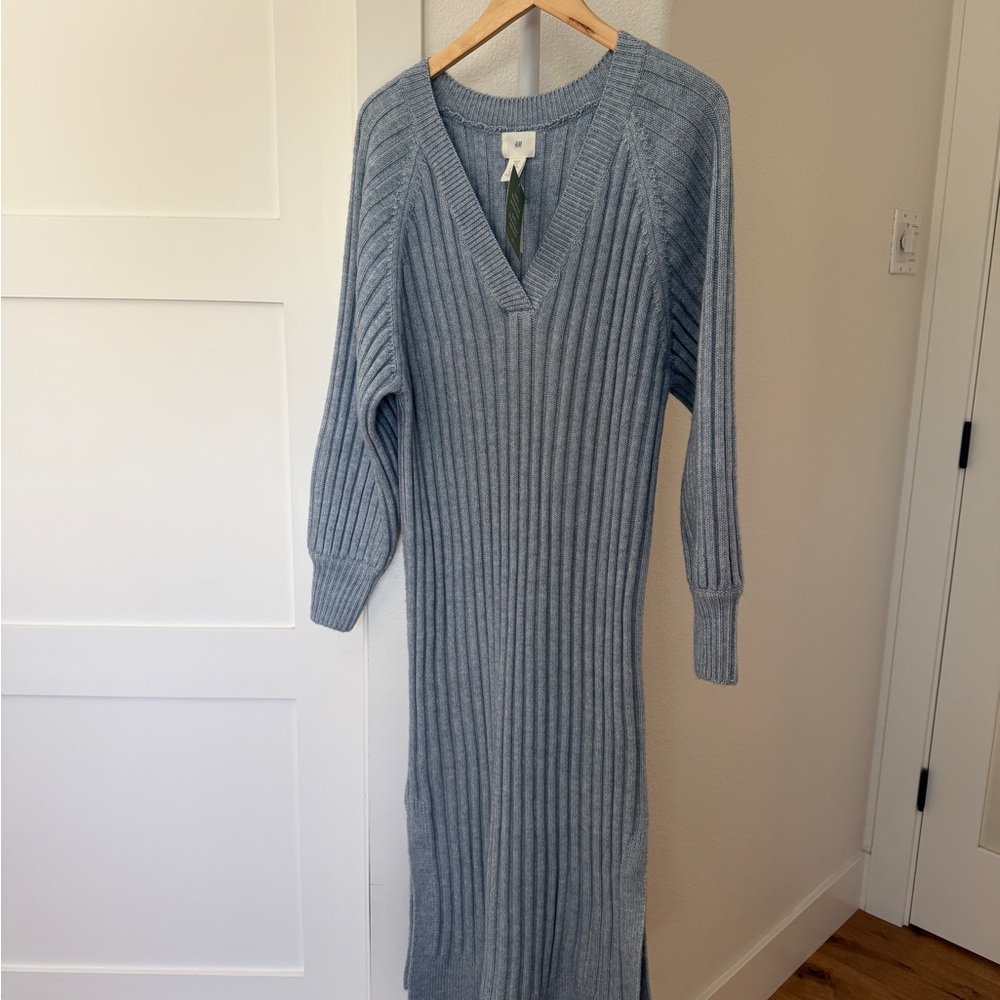 H&M Light Blue Ribbed V-Neck Maxi Sweater Dress